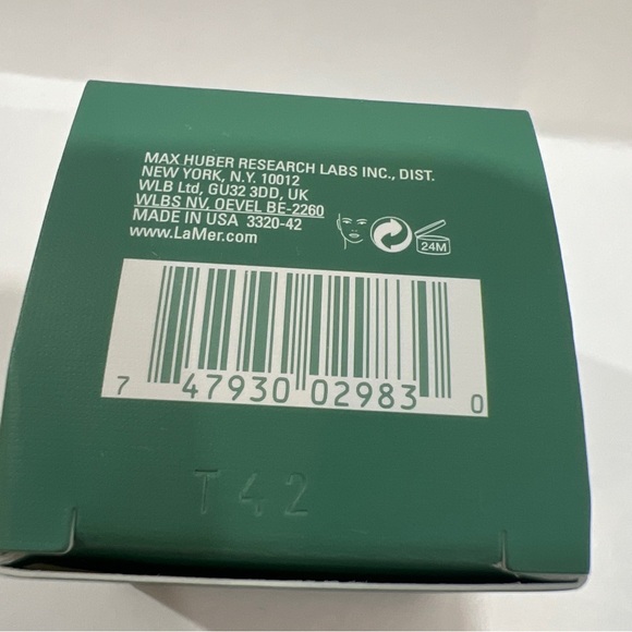 LA MER Creme de La Mer The Moisturizing Cream 0.24 oz / 7 mL Deluxe Sample Size - Picture 2 of 2